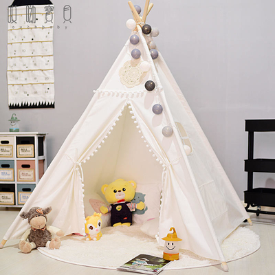 Εσωτερικό Teepee των υπαίθριων στρατοπέδευσης ύφους παλιού σχολείου πολυεστέρα σκηνών παιδιών καμβά για τα παιδιά